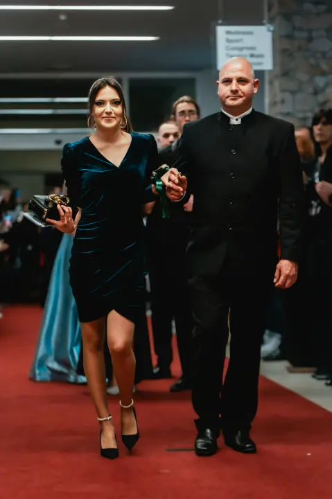 Pogledajte glamurozna izdanja maturanata Medicinske škole (1. dio)