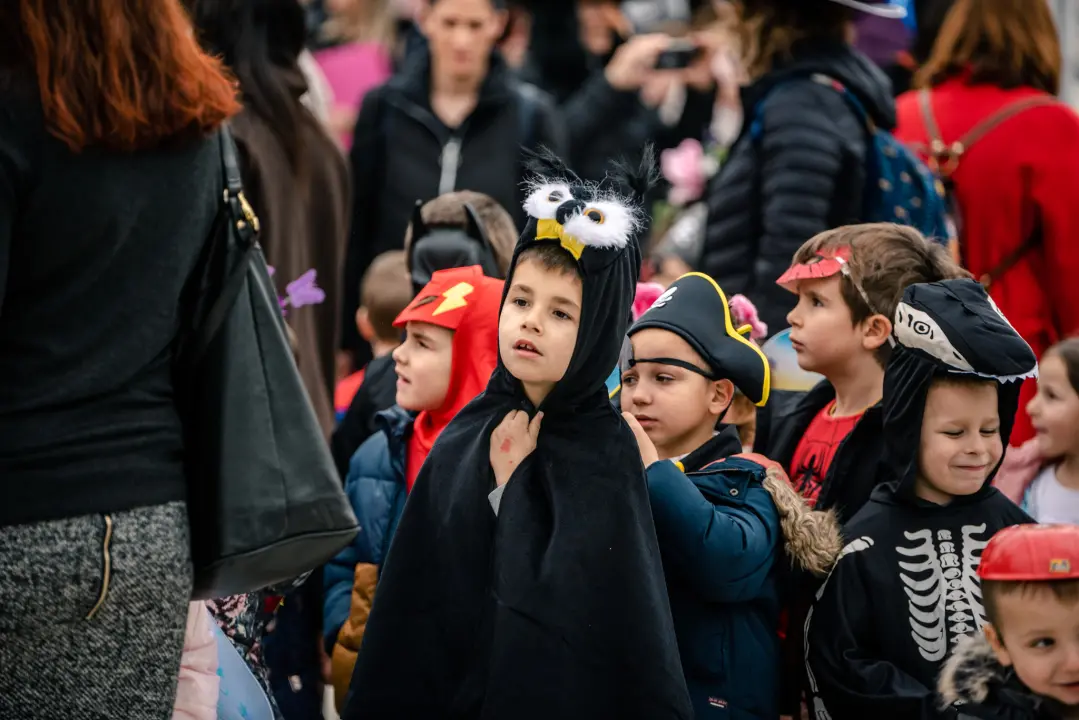 Maškare na Poljani: Đir preko grada pa svi na krafne!