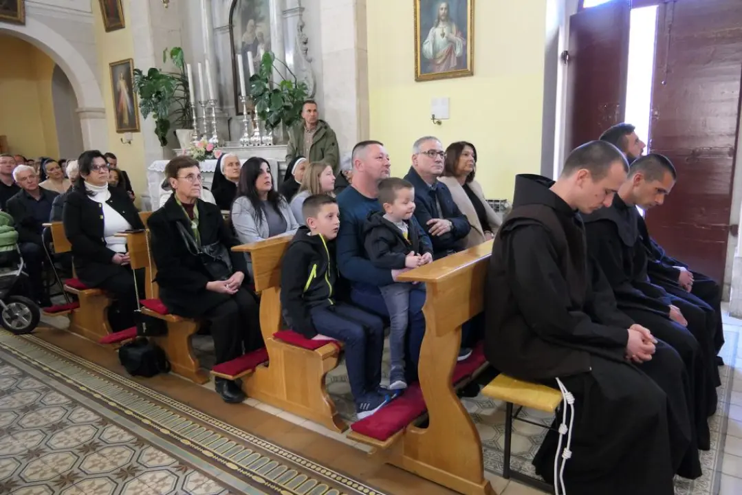 Vodičanka Nera završila za kozmetičare, krenula i u vojsku, a sad je u samostanu položila doživotne zavjete
