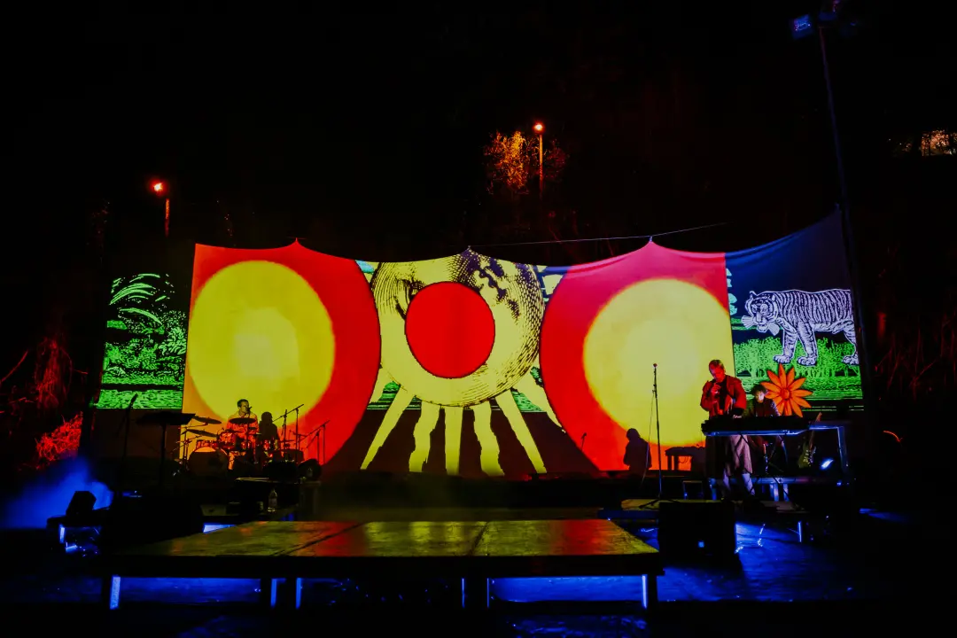 Šibenski vizualni spektakl za zatvaranje Festivala svjetla: Nevjerojatan spoj glazbe, svjetla i pokreta na Tuškancu