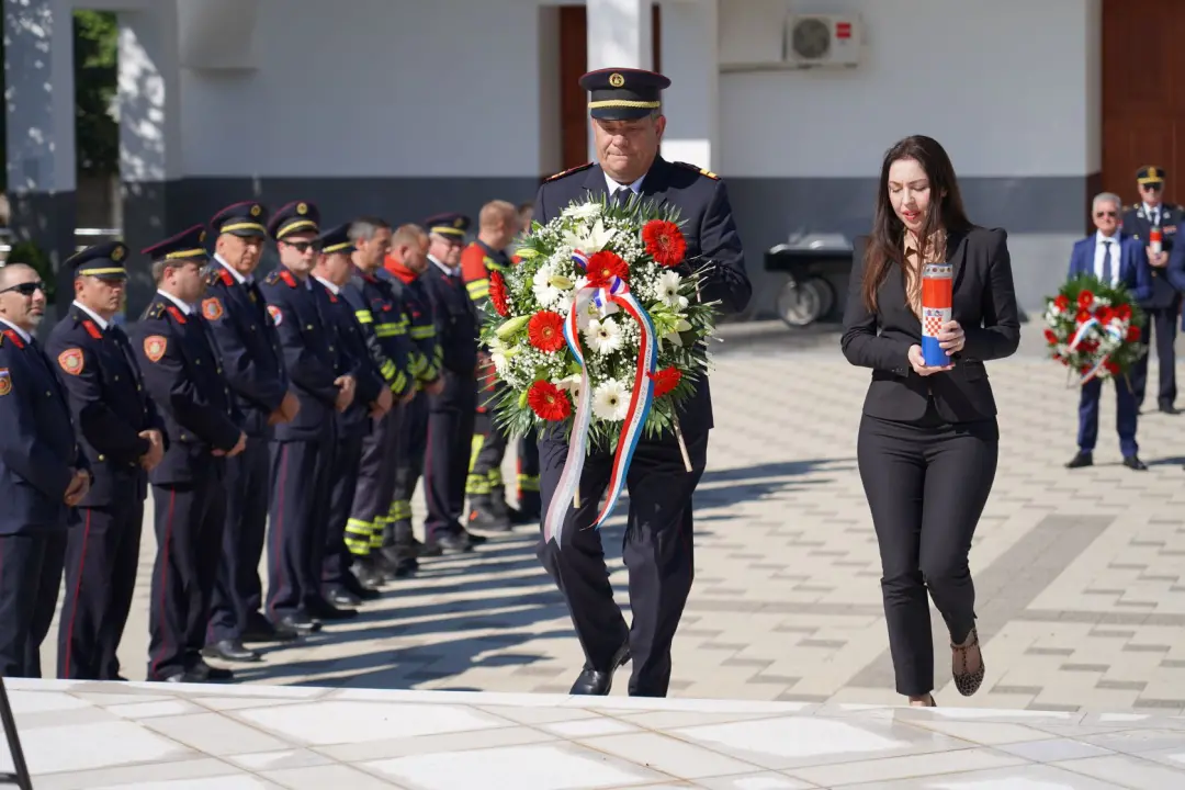 Na Kvanju odana počast stradalim i preminulim vatrogascima
