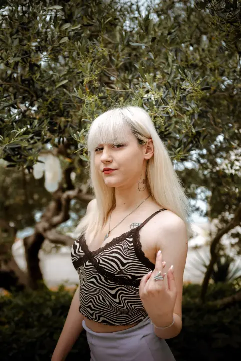 Franka Frkić mlada je trap glazbenica iz Tisnog: 'Traumatični trenutci bude mi inspiraciju' 