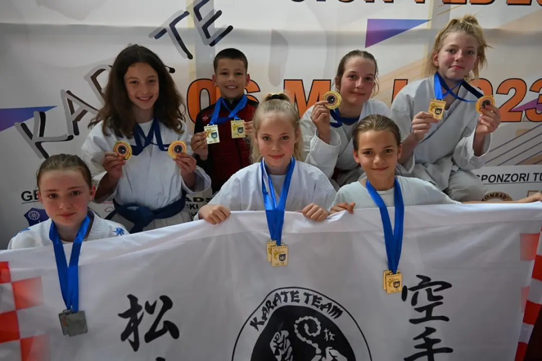 Karataši vodičkog Okita uspješni u Bihaću: Osvojili 11 zlatnih i dvije srebrene medalje