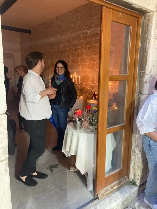 U 'Lukinom cvjetnom kutku' na Gorici domjenkom proslavljena krunidba kralja Charlesa 