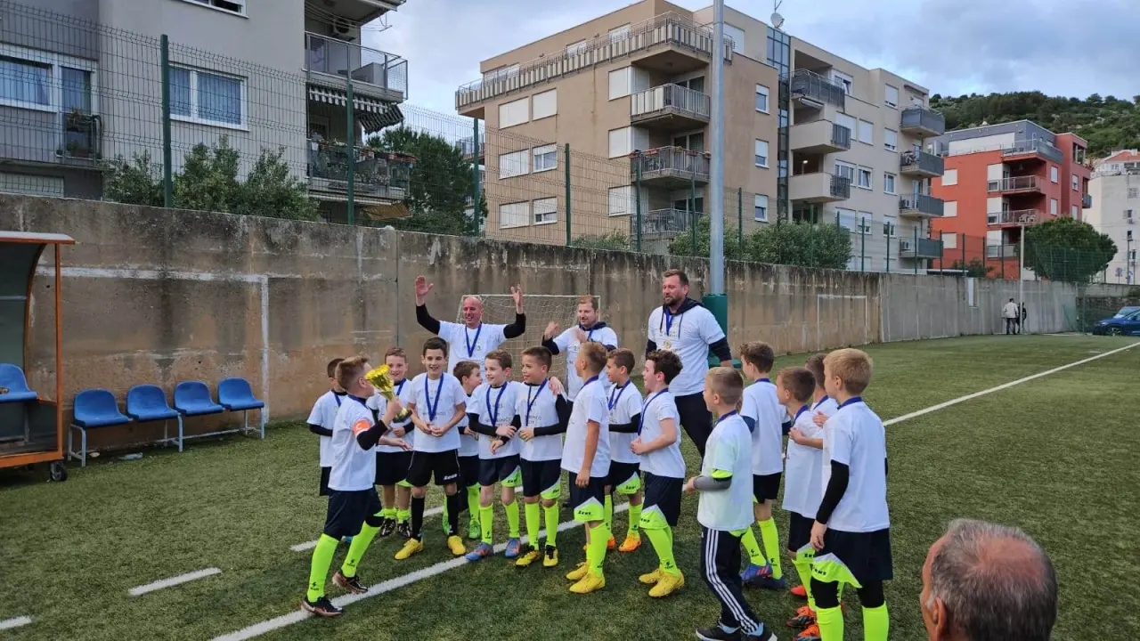 Škola nogometa Sebenico City još jednom pobjednik U9 županijske lige 