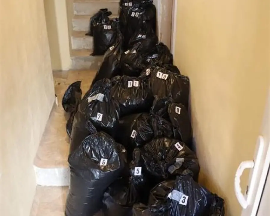 Popularna škija: Kod 57-godišnjaka u Šibeniku pronađeno preko 190 kilograma ilegalnog duhana