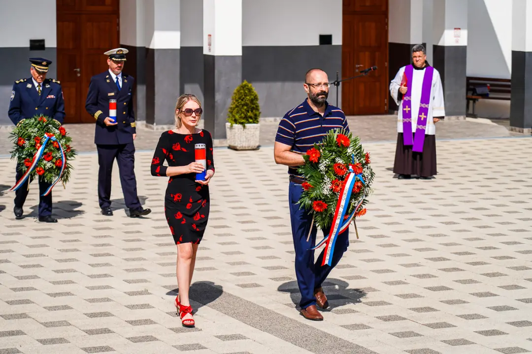 Uoči Dana antifašističke borbe na Kvanju položeni vijenci i zapaljene svijeće