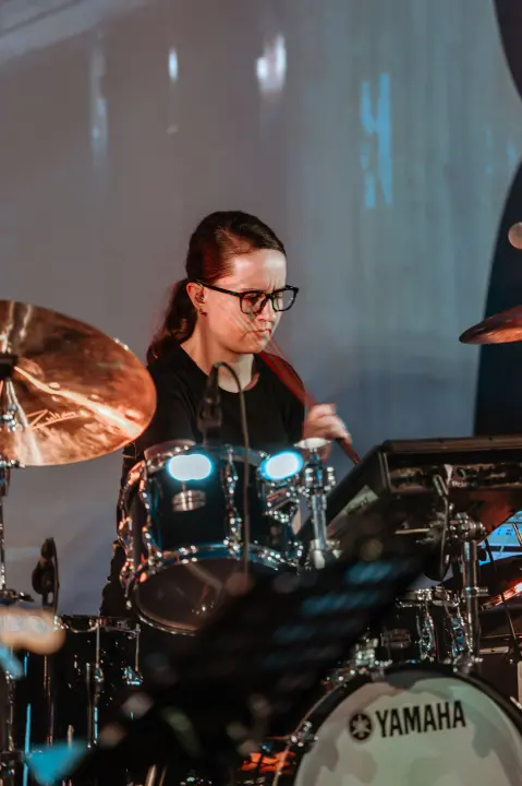 Zalazak, 'buka' i urbane projekcije: Bruna Matić predstavila audio-vizualni projekt NOISE