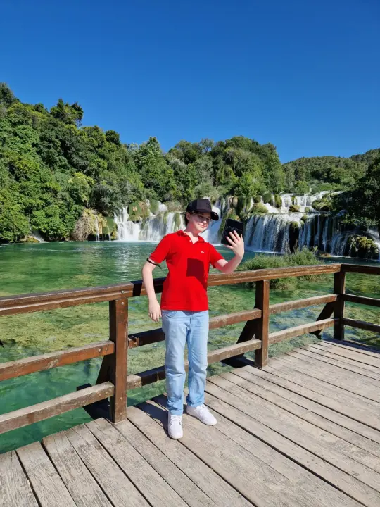 Dječak genije Laurent Simons posjetio Šibenik: Faks upisao sa 9 godina, diplomirao sa 11