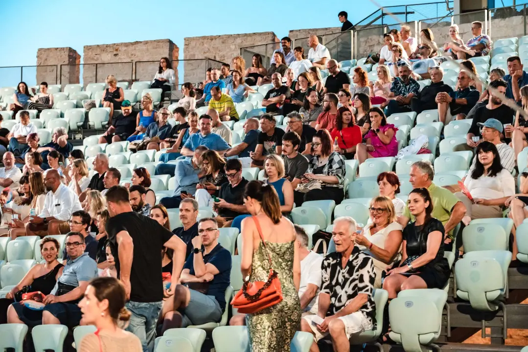 José James rasplesao publiku u Šibeniku: 'Ovo je jedna od najljepših pozornica na kojoj sam nastupao'
