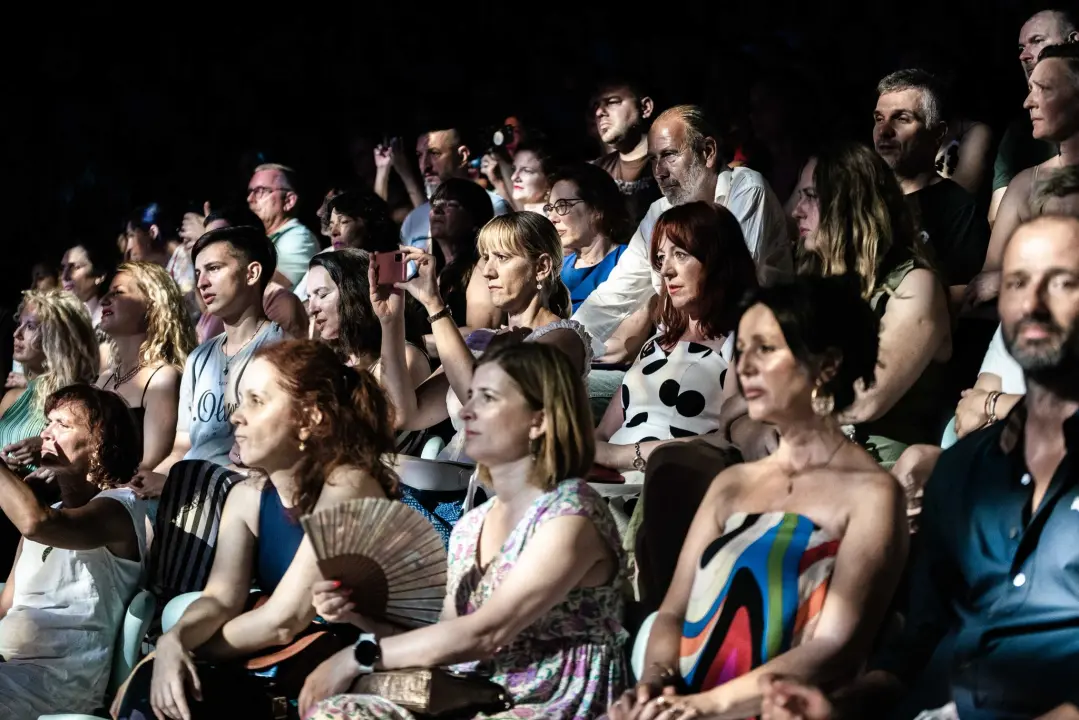  Emeli Sandé prvi put nastupila u Hrvatskoj, a publiku u Šibeniku osvojila je emocijama 