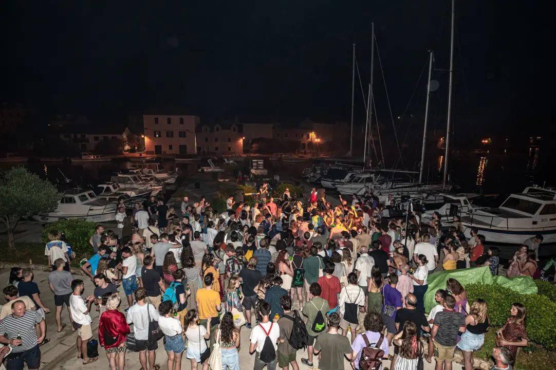 Zbog ove fotogalerije pokajat ćete se što niste otišli na Zlarin Street Music Festival!