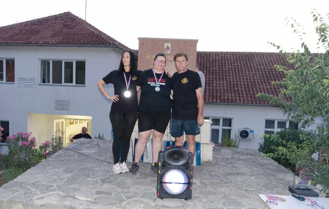 U Rupama održana utrka karića, a nakon toga i fešta