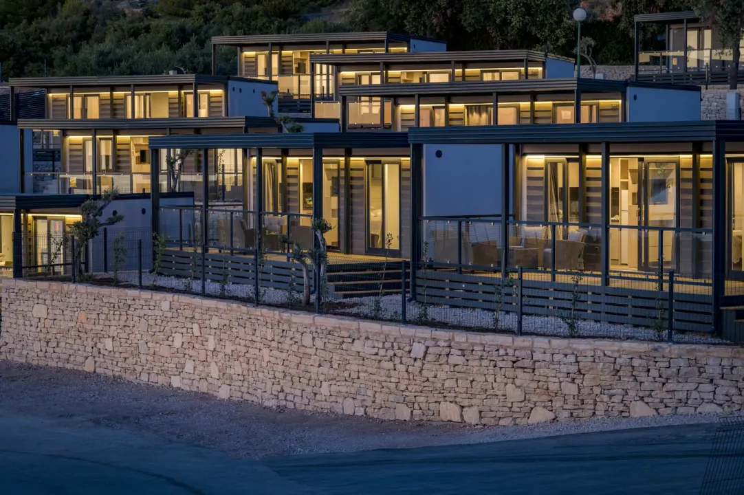 Primoštenski kamp Adriatik bogatiji za 36 mobilnih kućica vrijednih 1,9 milijuna eura