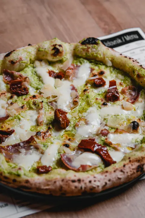 Victoria je hram vrhunskih jela, a vrijeme je da isprobate pizzu kuće! 