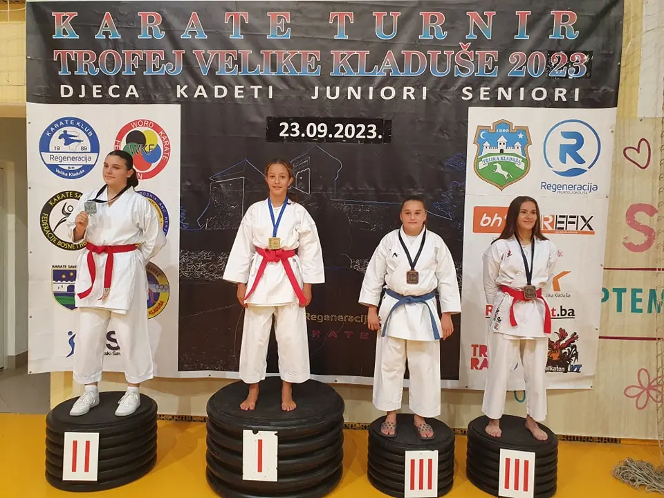 KK Okit Vodice opet najbolji: Iz Velike Kladuše se vratili sa 11 zlatnih medalja, tri srebrene i četiri brončane  