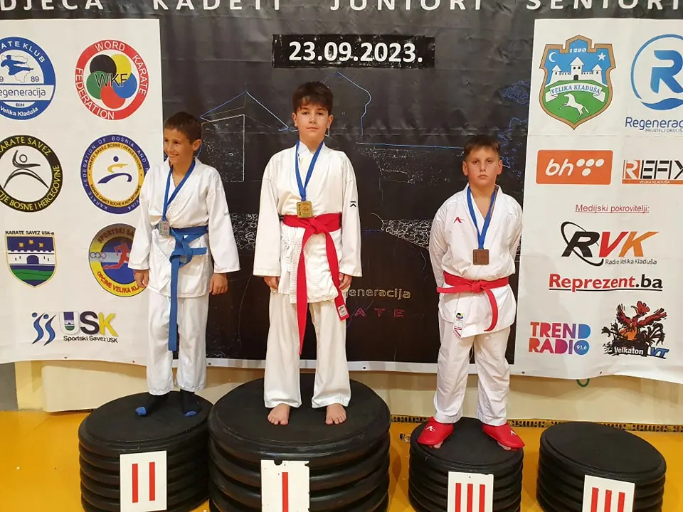 KK Okit Vodice opet najbolji: Iz Velike Kladuše se vratili sa 11 zlatnih medalja, tri srebrene i četiri brončane  