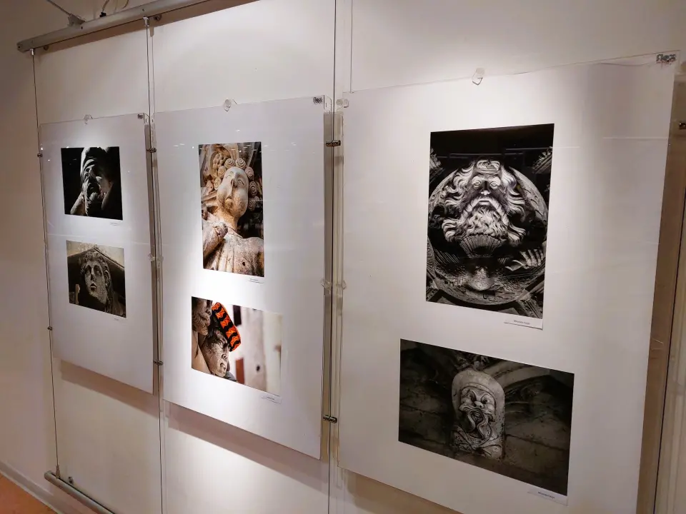 U knjižnici razgledajte izložbu fotografija 'Capita'