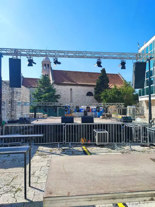 Provjerite jeste li među dobitnicima ulaznica večeras za Partibrejkerse na Babljem ljetu