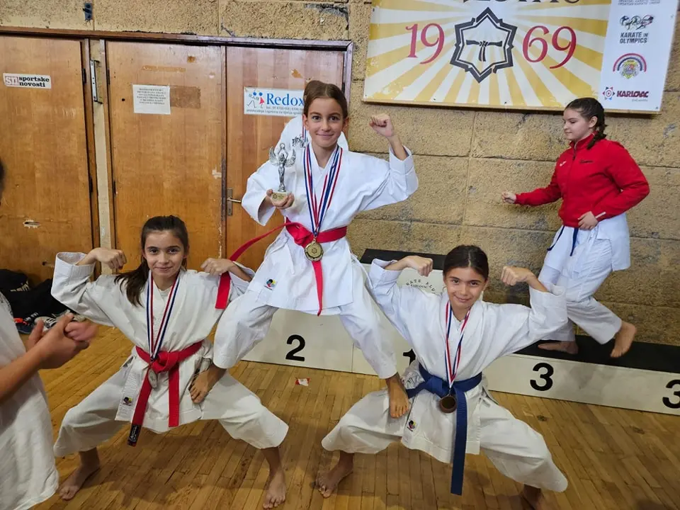 Vodički karataši na međunarodnom turniru osvojili 35 medalja