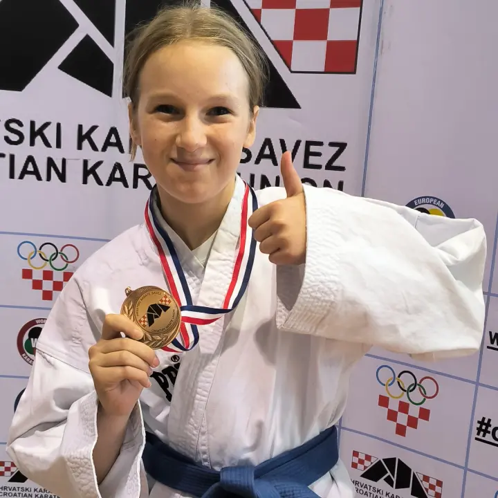 Karate klub Šibenik 1066 na državnom prvenstvu U14 ukupno došao do 11 medalja, od kojih 4 zlatne