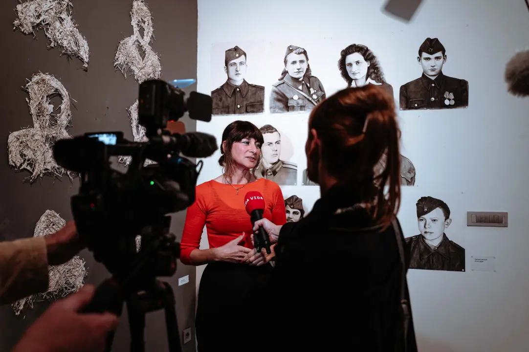 U Muzeju pobjede otvorena izložba 'Portreti partizana': Ana crta kako bi upoznala obiteljsku povijest