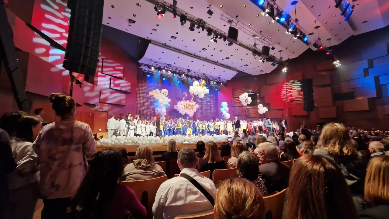 Šibenski cvrčci na Hrvatskom dječjem festivalu u Zagrebu osvojili treće mjesto 