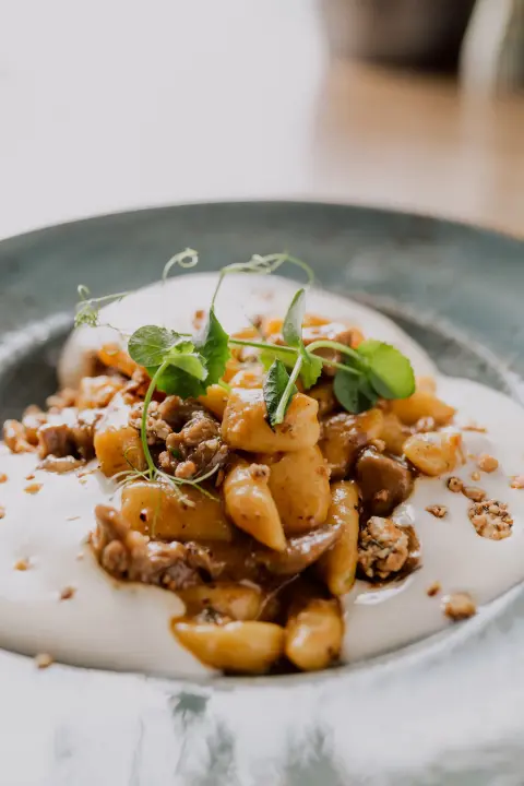 Bistro 'Kod Starog' ima novi meni i vrhunskog chefa Nikolu Knežića!