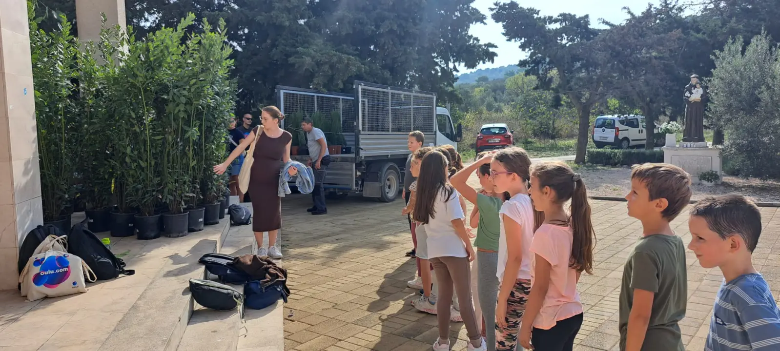 Dica sade više za stupanj niže: Murter je zeleniji za preko 200 stabala