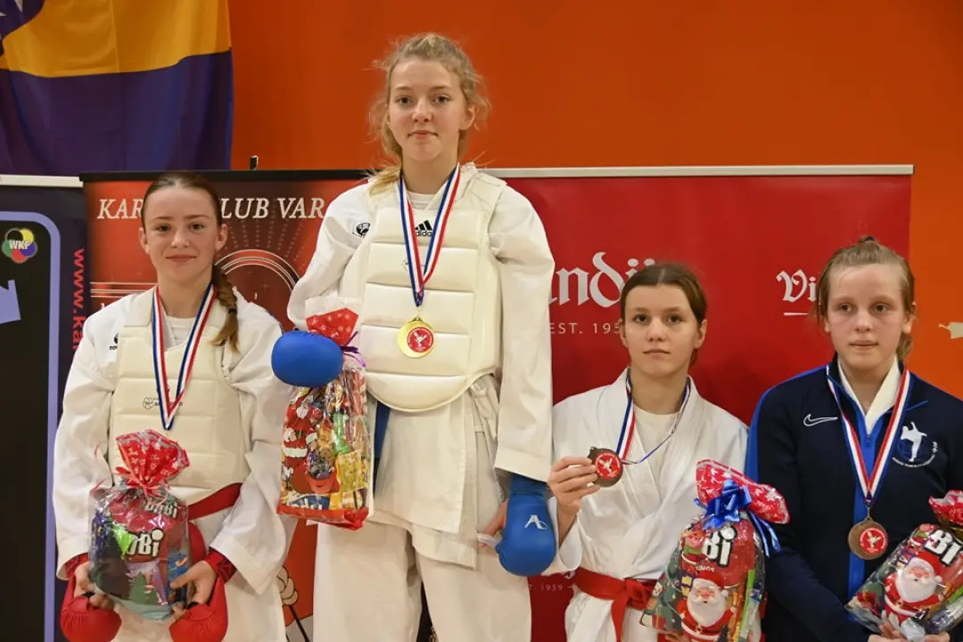 Članovi Karate kluba Okit Vodice na međunarodnom turniru osvojili deset zlata, pet srebra i pet bronci  