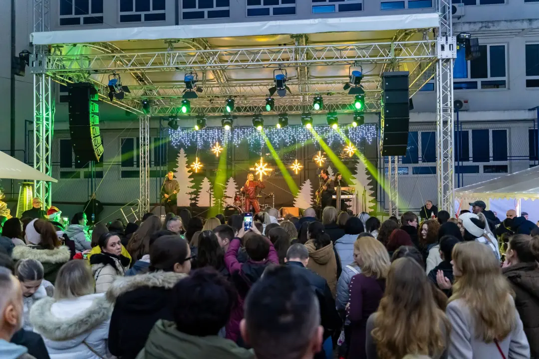 Provedite Badnjak na Kraljevskom adventu u Kninu uz Magazin!