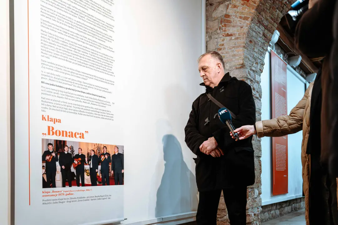 U Muzeju otvorena fenomenalna izložba ‘Važna je emocija, a ne note! Kazivanja o šibenskim klapama’