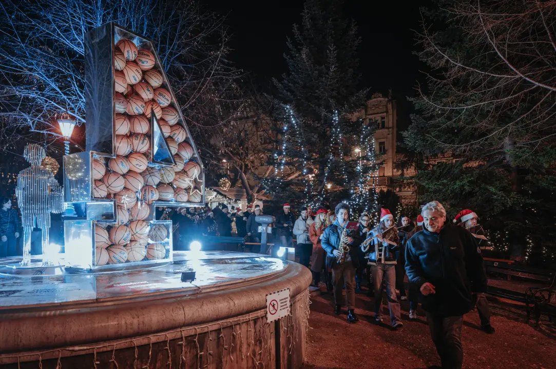 Šibenska narodna glazba promenadom razveselila Šibenčane