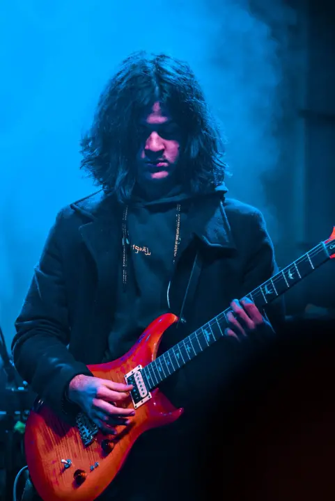 Šibenski srednjoškolski bendovi u maniri rock zvijezda napunili park