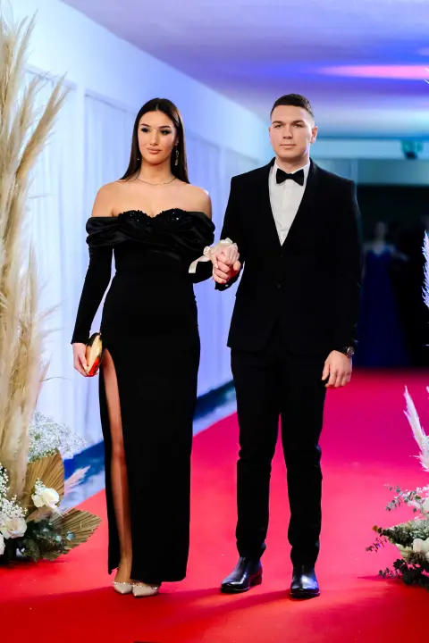 Zavirite na blještavi maturalni ples Ekonomske škole Šibenik (1)