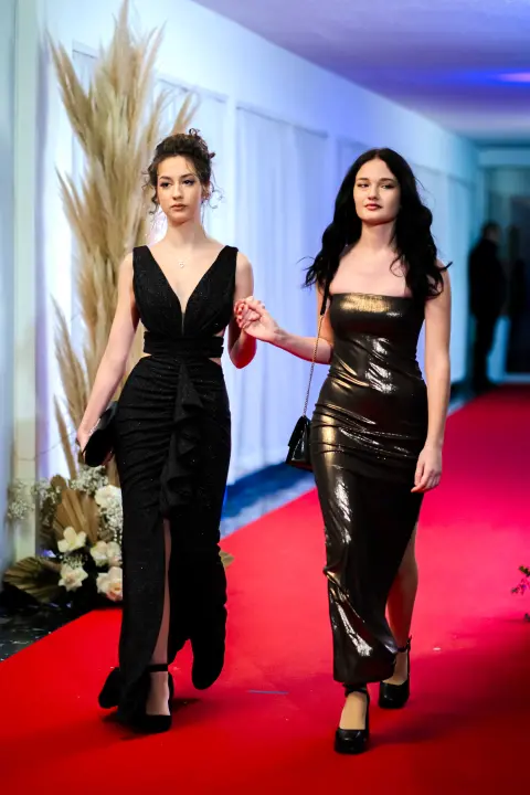 Zavirite na blještavi maturalni ples Ekonomske škole Šibenik (2)