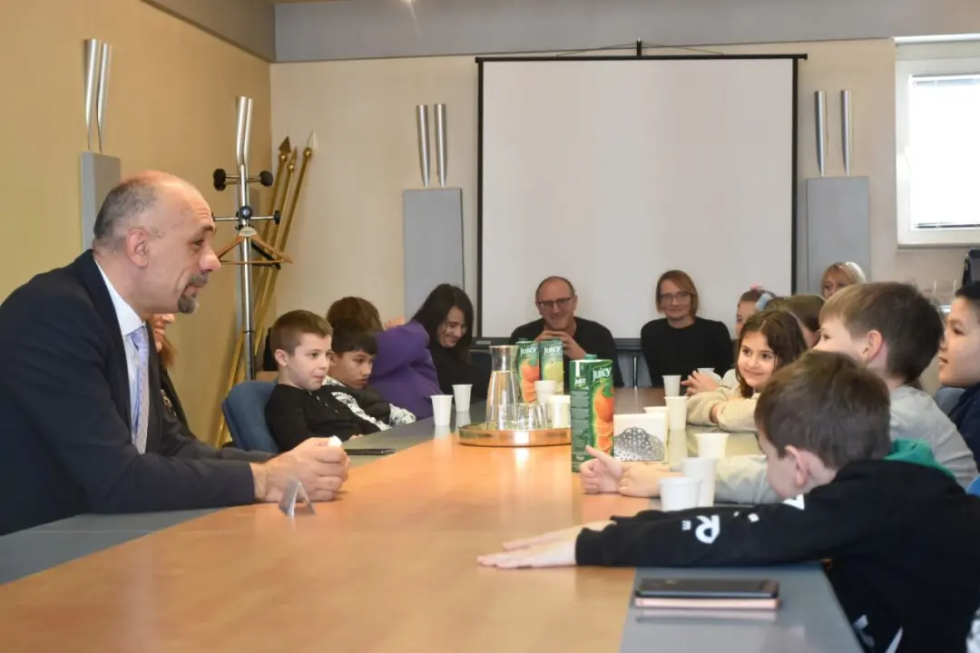 Trećaši i četvrtaši iz Čiste Velike iz prve ruke učili o tipičnom radnom danu župana