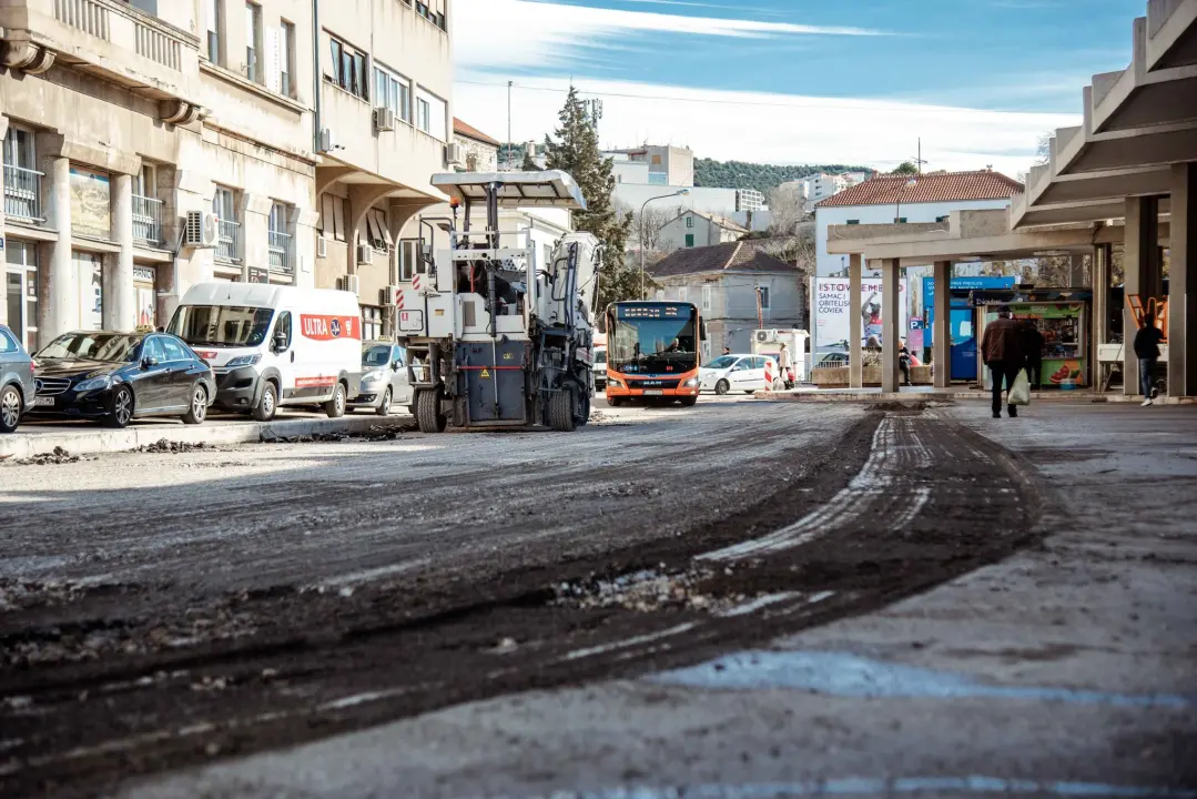 Sanira se kolnik na Autobusnom kolodvoru: Privremeno se mijenjaju lokacije polazaka dijela autobusnih linija