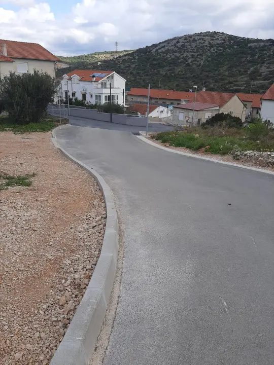 Komunalni zahvati ukupne vrijednosti 117 tisuća eura izvedeni na širem području grada Šibenika