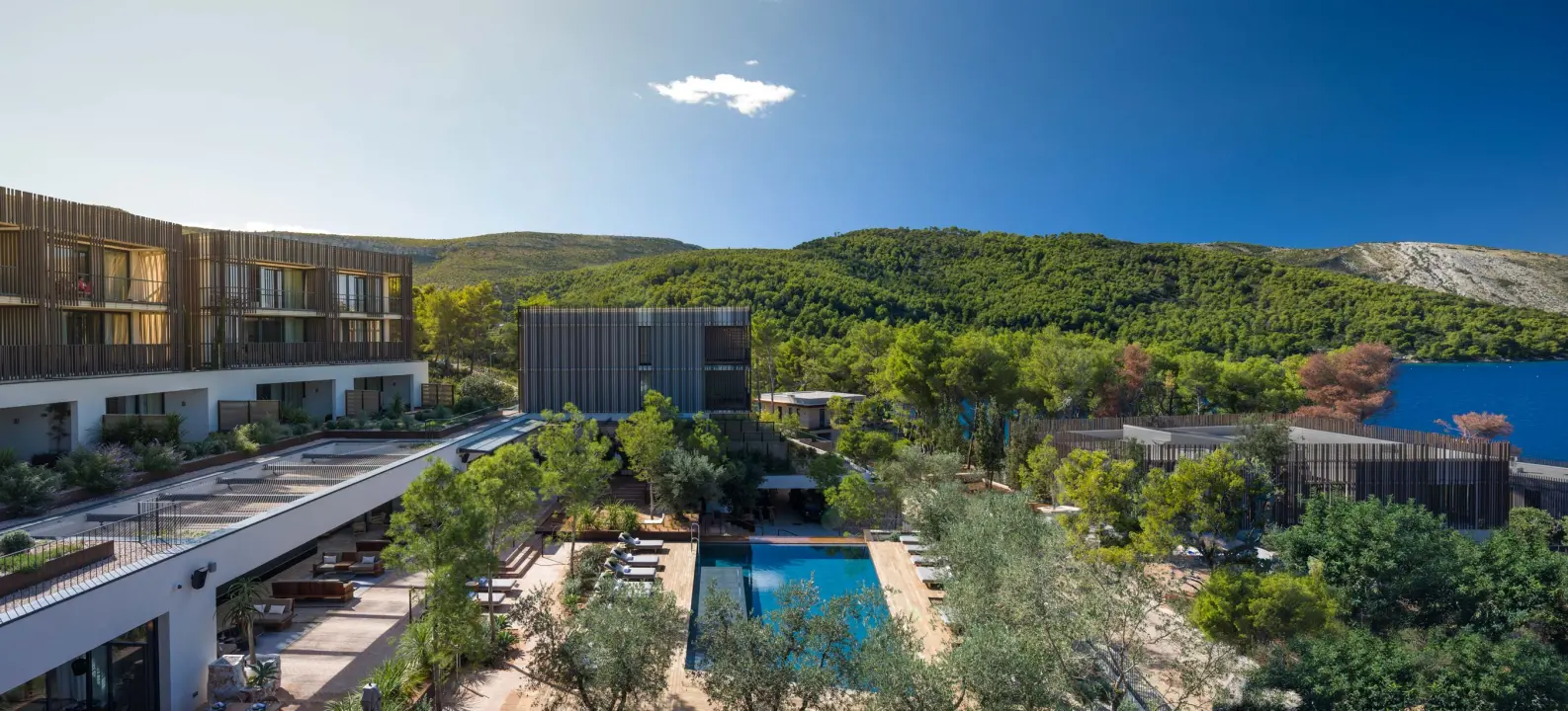 Skelin Mont stolarija na poznatom Maslina Resortu, jednom od najluksuznijih hotelskih resorta u Hrvatskoj! 