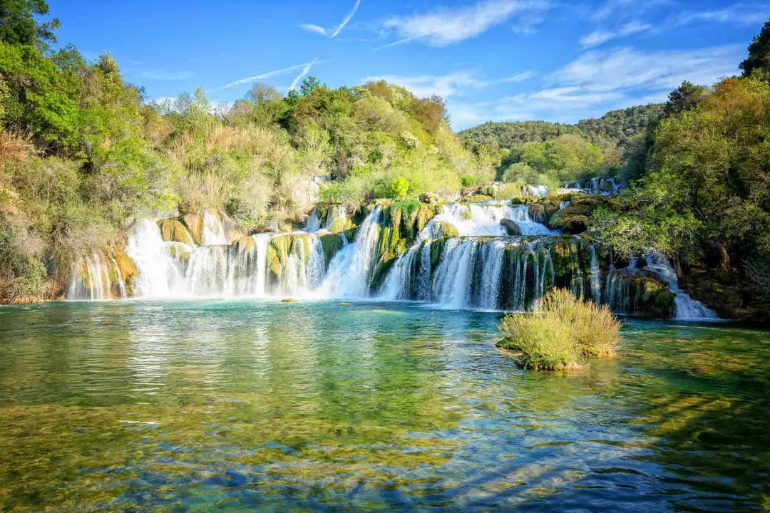 Istražite Nacionalni park „Krka“ pješice i na biciklu!