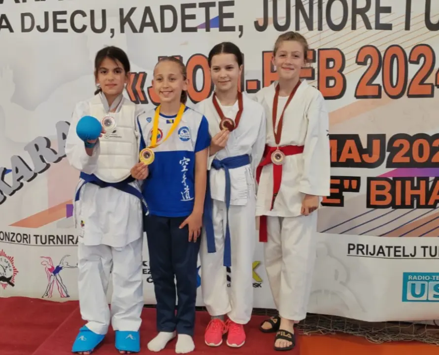 Čak 40 medalja karataša KK Šibenik 1066 na Kupu prijateljstva u Bihaću