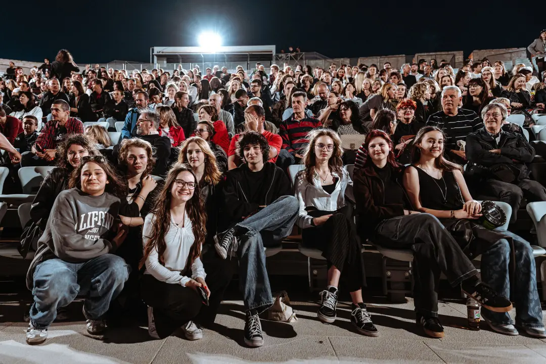Odlično raspoložena publika i fantastičan nastup Urbana i gudača na Tvrđavi sv. Mihovil