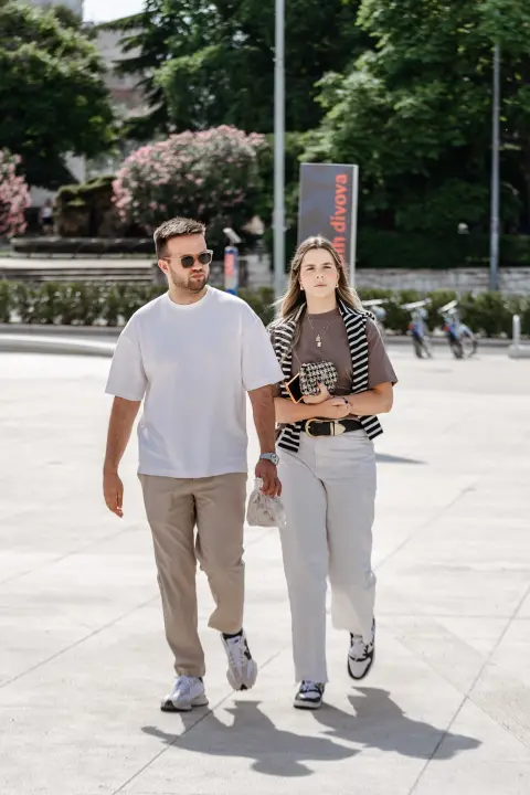 Lijepe dame iz Đira prošetale elegantne komade za svaki dan 