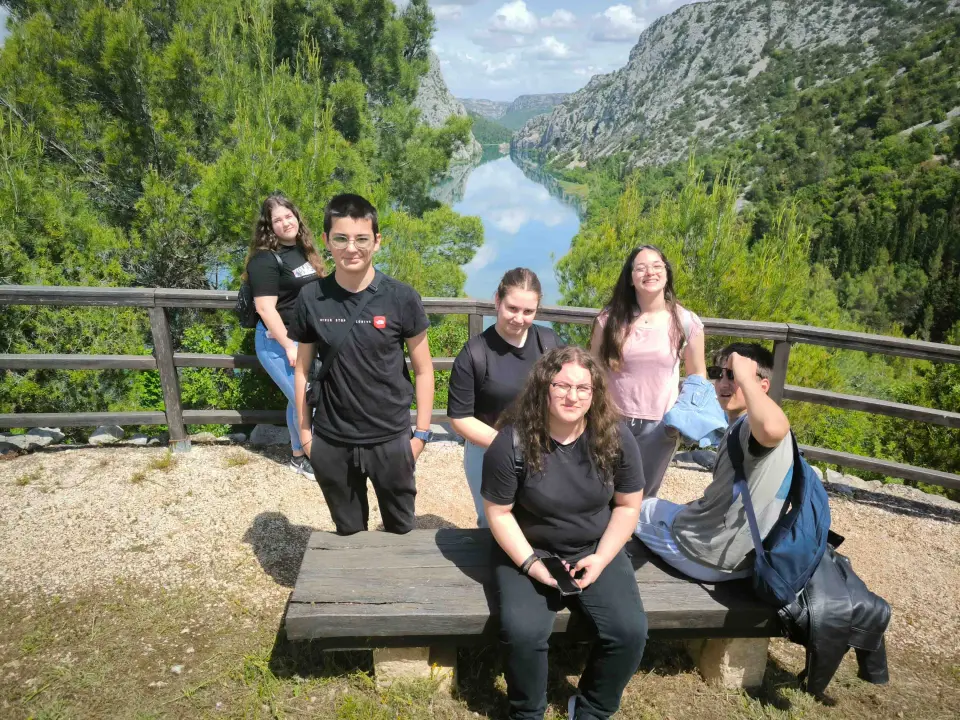 Učenici tri šibenske srednje škole prošli ‘tragovima srednjovjekovnog Šibenika’ 
