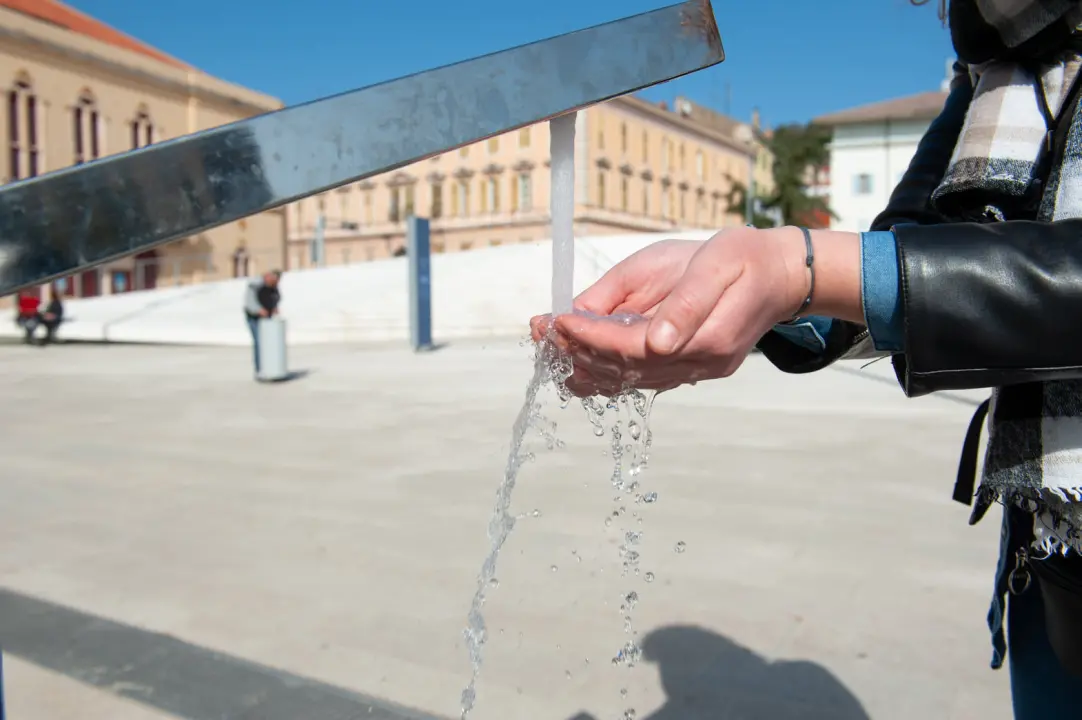 Vruće vam je? Ovo je pet načina da se rashladite i bez klime