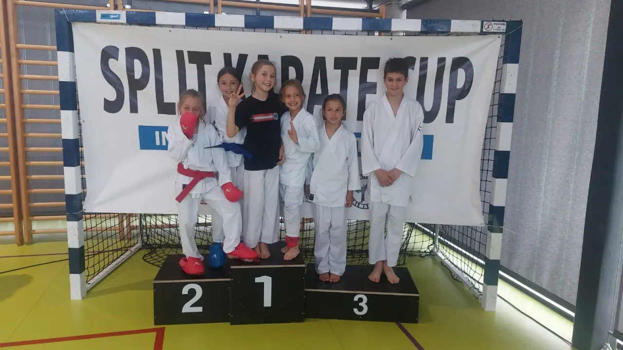 Mladi karataši Murtera osvojili 12 medalja u posljednja tri vikenda sezone