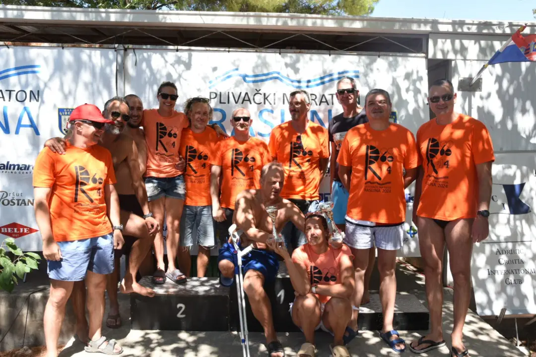 Sport i zabava: Na Plivačkom maratonu u Raslini 235 natjecatelja