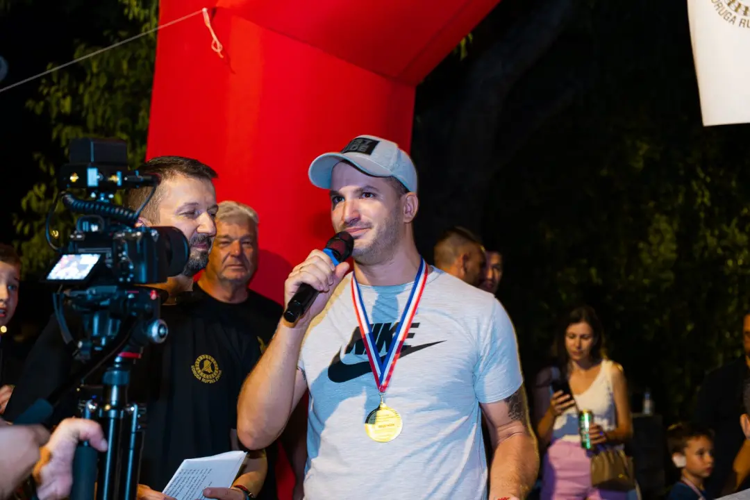 Više od 50 natjecatelja utrkivalo se na karićima kroz Rupe