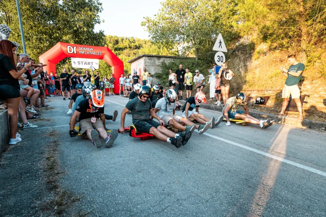 Više od 50 natjecatelja utrkivalo se na karićima kroz Rupe